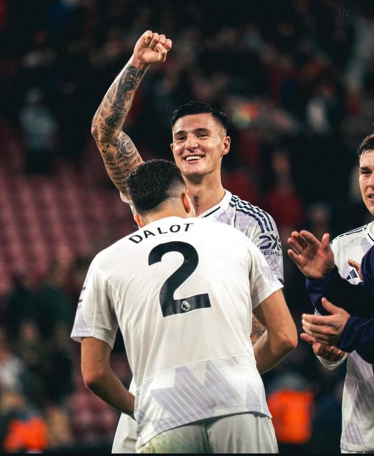 萨哈:谢什科应该学习伊布,在每场比赛中都保持那种自信