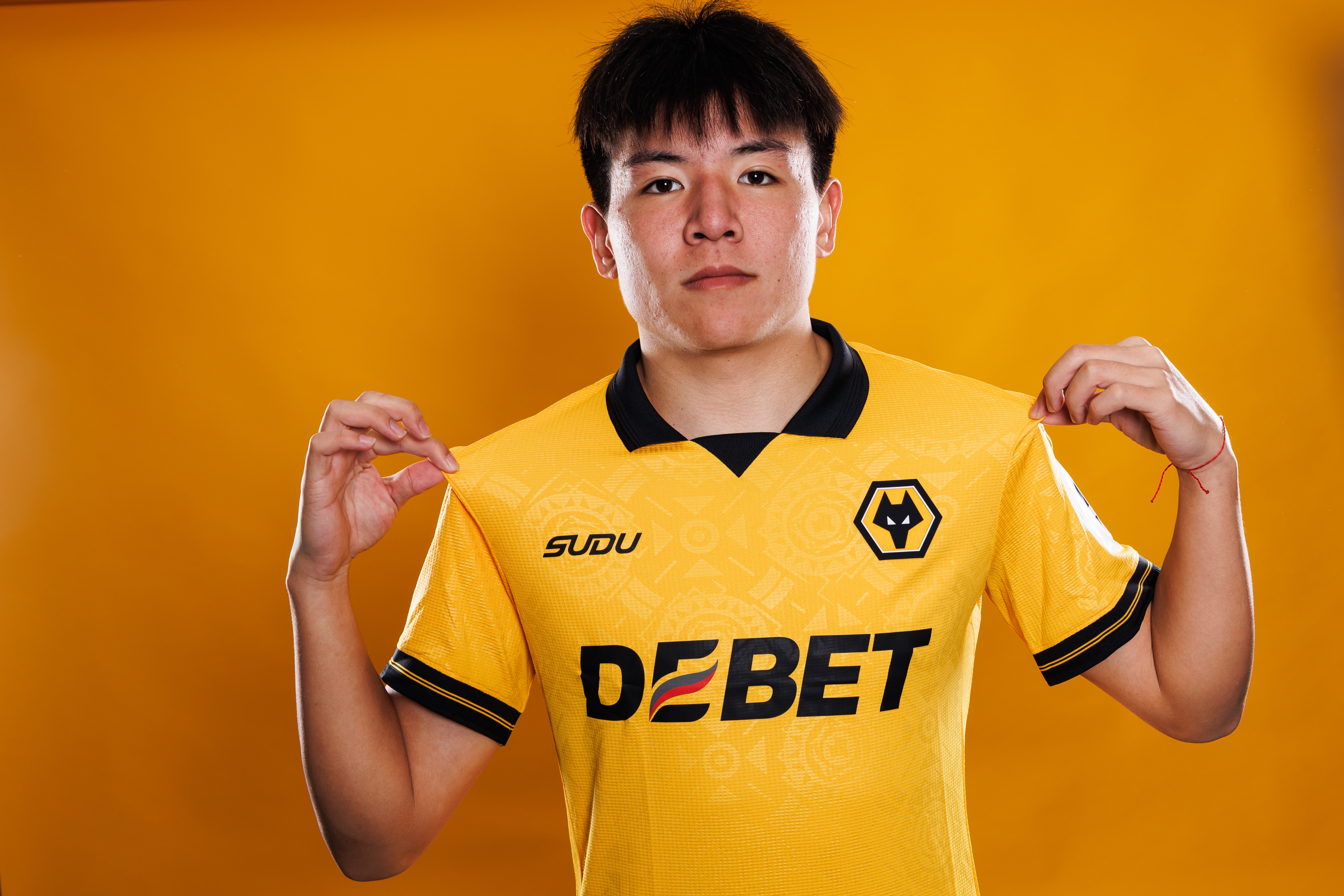 世界杯手机观看-当地媒体:徐彬有资格为巴恩斯利一线队出场,但只会在青年队踢球