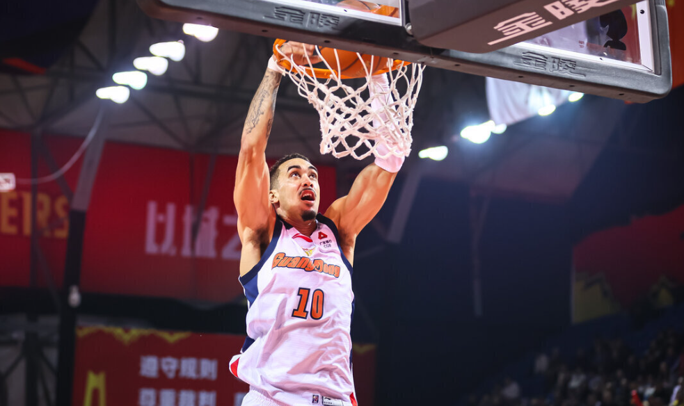 世界杯官方直播软件-焦泊乔伤情无大碍!还有5好消息传来,让杜锋有了双杀山西的底气